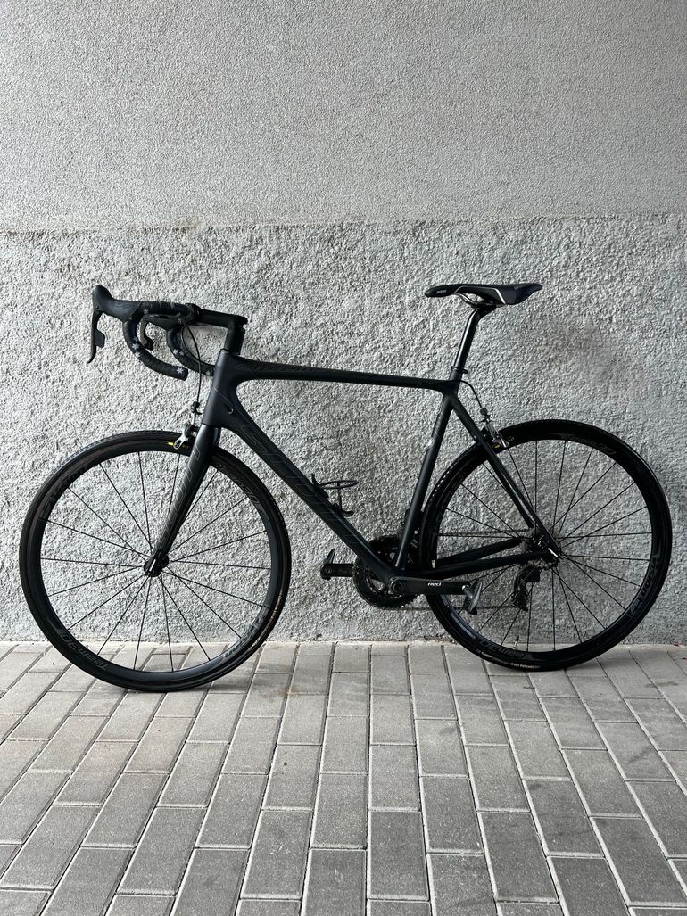 Used Scott Addict SRAM Red eTap 2019 Road & Gravel, Black — image 2 of 20