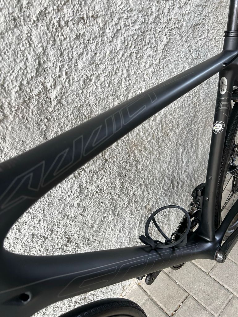 Used Scott Addict SRAM Red eTap 2019 Road & Gravel, Black — image 8 of 20