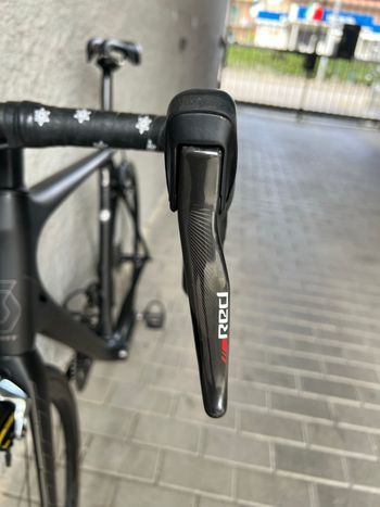 Used Scott Addict SRAM Red eTap 2019 Road & Gravel, Black — image 10 of 20