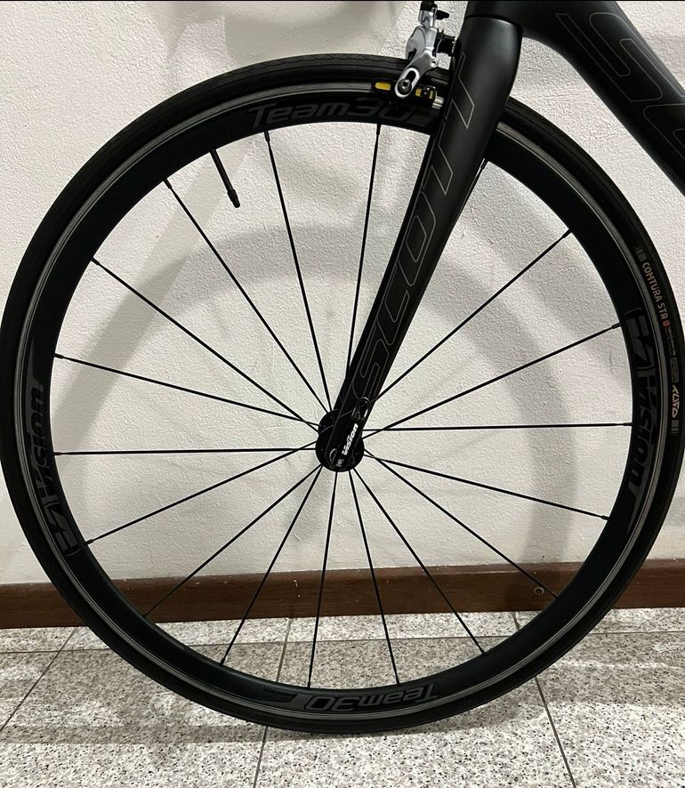 Used Scott Addict SRAM Red eTap 2019 Road & Gravel, Black — image 20 of 20
