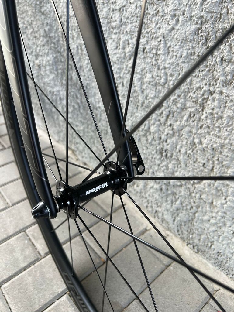 Used Scott Addict SRAM Red eTap 2019 Road & Gravel, Black — image 13 of 20