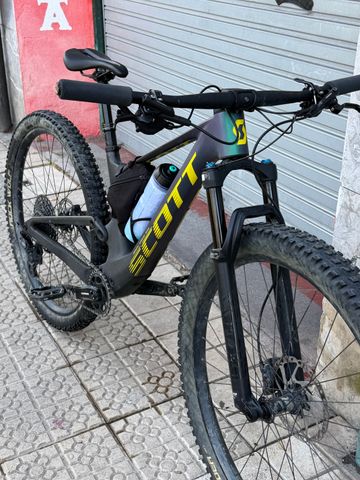 Scott Spark RC Comp 2024 2024 Mountainbike d'occasion — image 2 sur 3