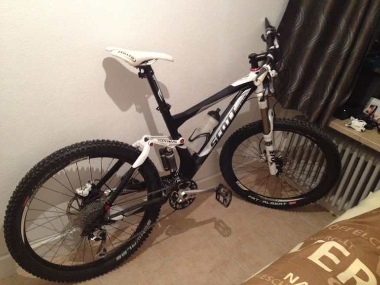 Used Scott Scott Genius 40 2011 2011 Mountainbike, Schwarz — image 2 of 3