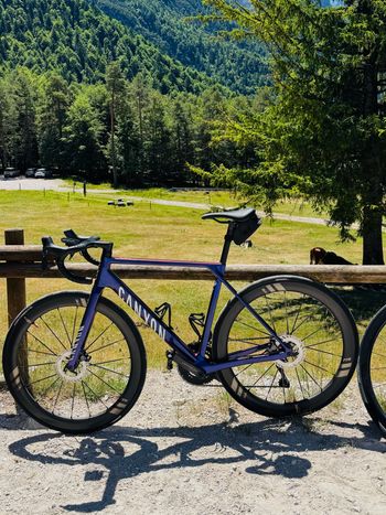 Used Canyon Ultimate CFR Di2 Aero 2025 2025 Road & Gravel — image 3 of 3