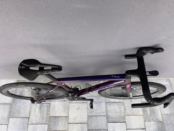 Brugt Canyon Ultimate CFR Di2 Aero 2025 2025 Road & Gravel — billede 12 af 17