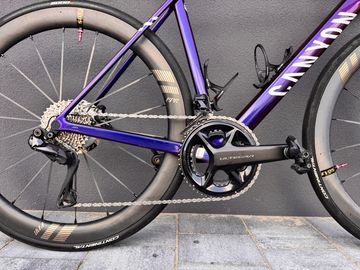 Brugt Canyon Ultimate CFR Di2 Aero 2025 2025 Road & Gravel — billede 2 af 17