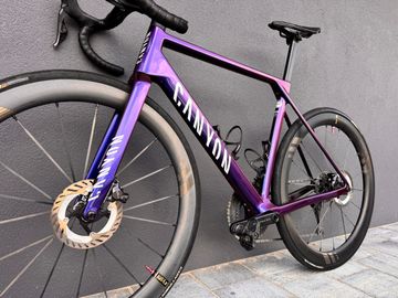 Brugt Canyon Ultimate CFR Di2 Aero 2025 2025 Road & Gravel — billede 13 af 17