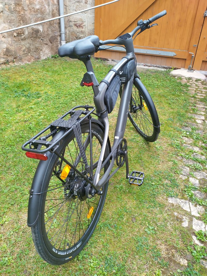 Używany Urtopia Carbon E-Bike 2022 2022 Urban — zdjęcie 3 z 6