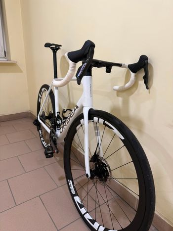 Used Orbea ORCA M21eLTD PWR 2024 2024 Road & Gravel, White — image 2 of 6