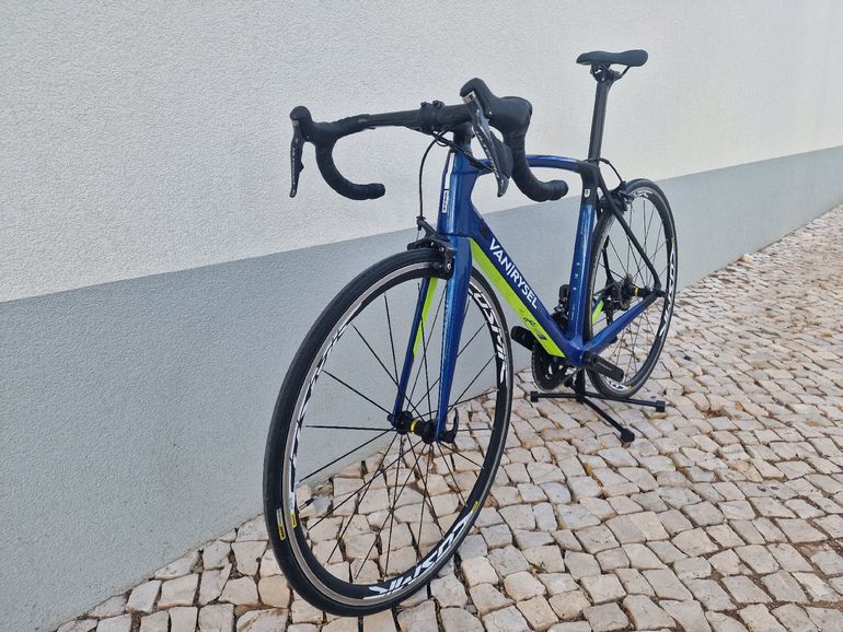 Used Van rysel Ultra CF Ultegra Di2 Road Bike 2021 2021 Road & Gravel — image 15 of 16