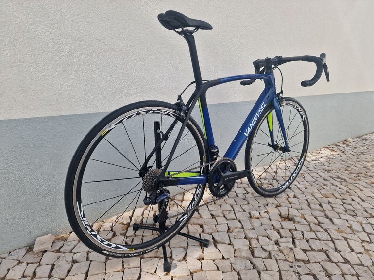 Used Van rysel Ultra CF Ultegra Di2 Road Bike 2021 2021 Road & Gravel — image 5 of 16