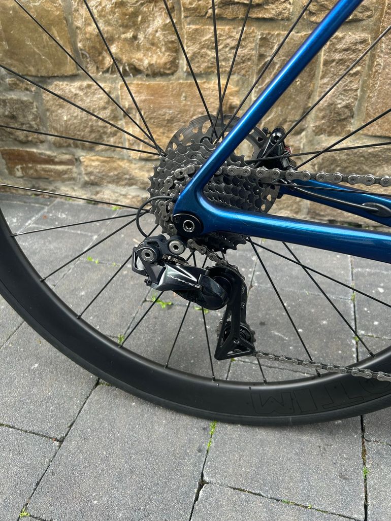 Used Giant TCR Advanced Pro 0 Disc 2021 2021 Road & Gravel, Blue — image 9 of 10