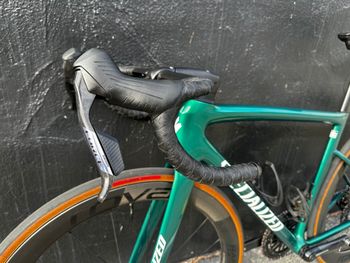 Used Specialized Tarmac SL8 Pro - SRAM Force eTAP AXS 2025 2025 Road & Gravel, Green — image 6 of 12