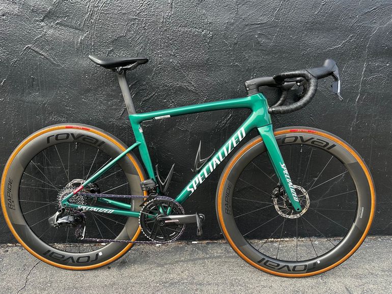 Used Specialized Tarmac SL8 Pro - SRAM Force eTAP AXS 2025 2025 Road & Gravel, Green — image 1 of 12