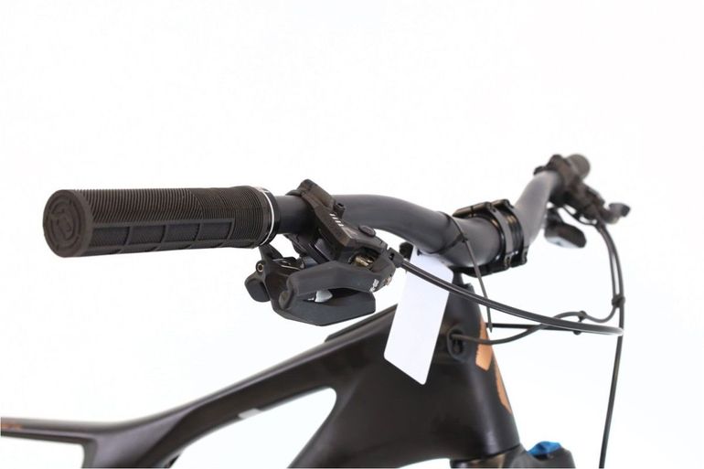 Used Specialized S-Works Turbo Levo 2022 2022 Mountainbike, Black, 29, 27.5 — image 6 of 8
