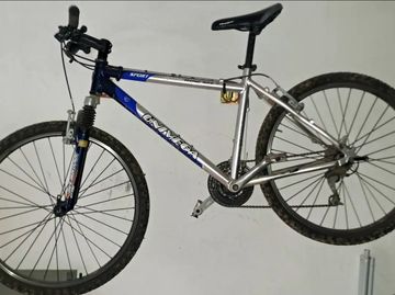 Used Univega Alpina Shimano Acera 2002 Mountainbike, Light Gray, 26 — image 2 of 6