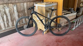 Used Trek X-Caliber 7 2021 2021 Mountainbike, Nero — image 2 of 8