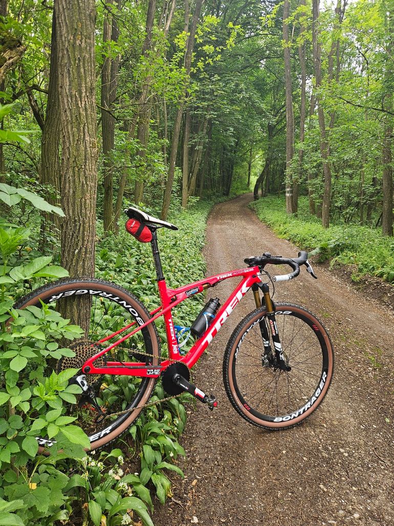 Used Trek Supercaliber SRAM XX1 Eagle AXS 2022 Road & Gravel, Rot — image 1 of 7
