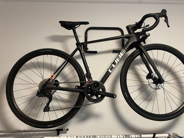 Used CUBE Cross Shimano 105 Di2 2024 Road & Gravel, Schwarz — image 1 of 15