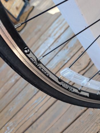 Used Trek Lexa SL Compact 2015 2015 Road & Gravel, White — image 18 of 23