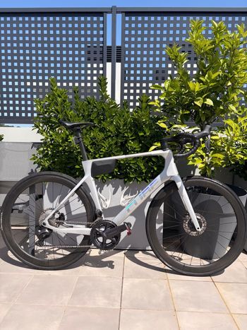 Used CUBE Agree Shimano Ultegra Di2 2024 Road & Gravel, Light Gray — image 8 of 9