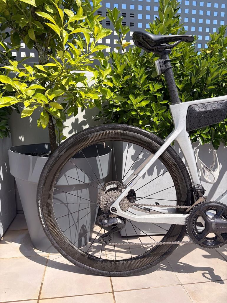 Used CUBE Agree Shimano Ultegra Di2 2024 Road & Gravel, Light Gray — image 3 of 9