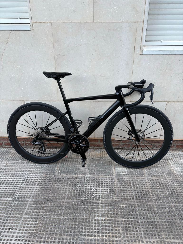 Used BMC Teammachine SLR 01 THREE 2023 2023 Road & Gravel, Black — image 1 of 8