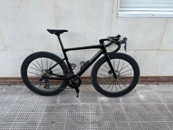Used BMC Teammachine SLR 01 THREE 2023 2023 Road & Gravel, Black — image 5 of 8