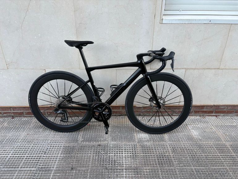 Used BMC Teammachine SLR 01 THREE 2023 2023 Road & Gravel, Black — image 5 of 8