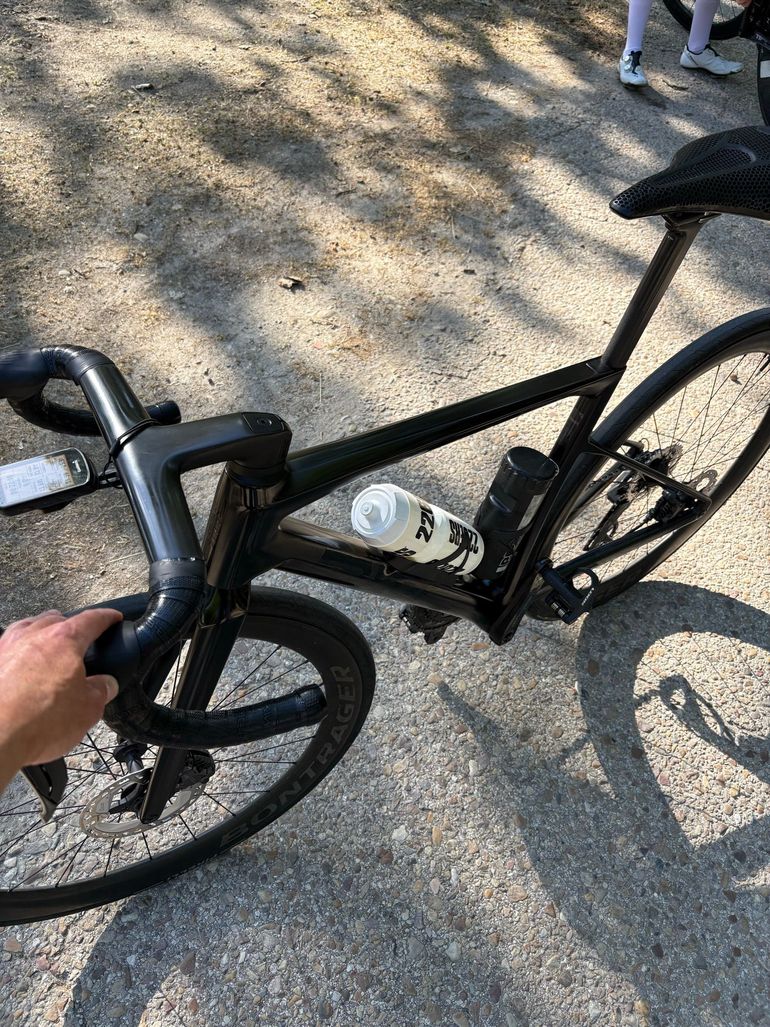 Used BMC Teammachine SLR 01 THREE 2023 2023 Road & Gravel, Black — image 2 of 8