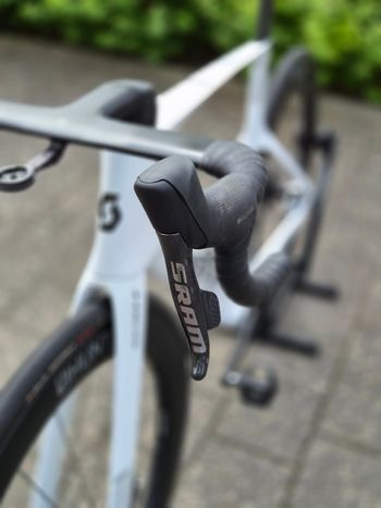 Used Scott Scott Foil RC (2025) - Custom Gloss White - SRAM Red AXS D1 2025 Road & Gravel — image 22 of 25