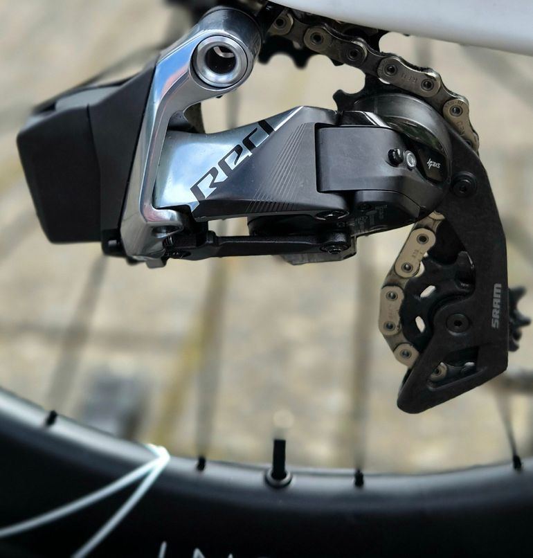Used Scott Scott Foil RC (2025) - Custom Gloss White - SRAM Red AXS D1 2025 Road & Gravel — image 7 of 25