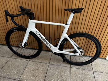 Used Orbea ORCA AERO M20iLTD 2025 2025 Road & Gravel, White — image 3 of 14