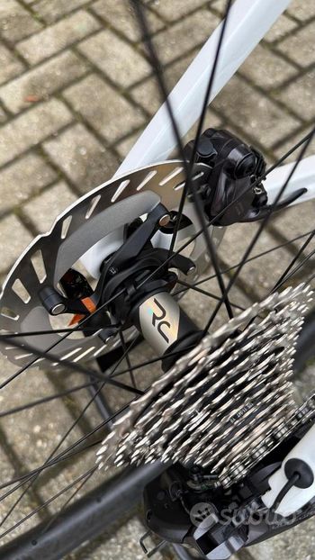 Used Bianchi INFINITO PARIS-ROUBAIX 2026 LIMITED EDITION N°5 2026 Road & Gravel, White — image 13 of 26
