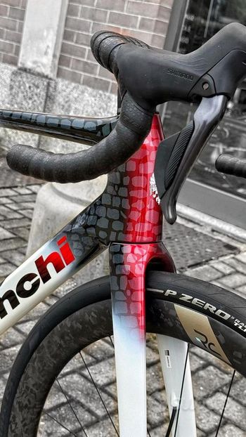 Used Bianchi INFINITO PARIS-ROUBAIX 2026 LIMITED EDITION N°5 2026 Road & Gravel, White — image 24 of 26