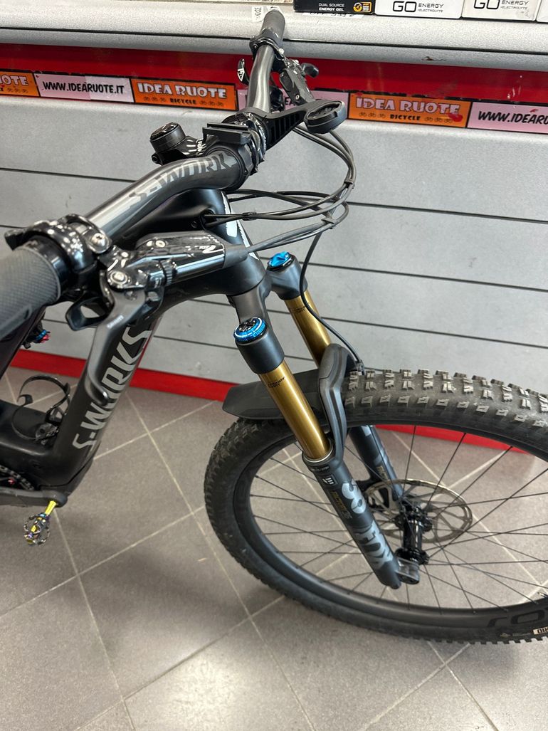 Used Specialized S-Works Turbo Levo 2020 2020 Mountainbike, Schwarz, 29 — image 2 of 10
