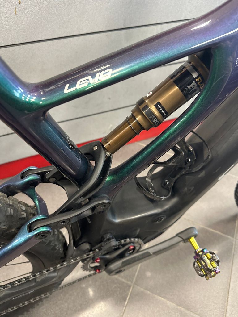 Used Specialized S-Works Turbo Levo 2020 2020 Mountainbike, Schwarz, 29 — image 6 of 10