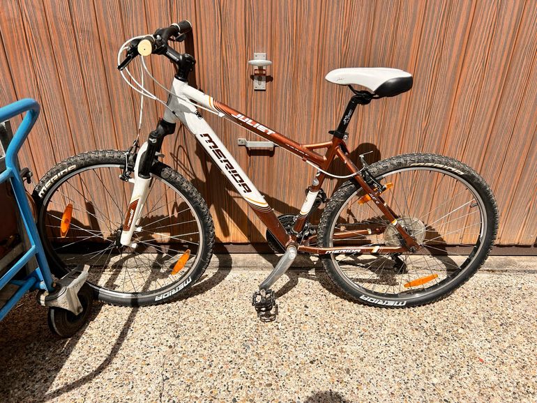 Used Merida Juliet 40-V 2014 2014 Mountainbike, Weiß, 27.5 — image 1 of 4
