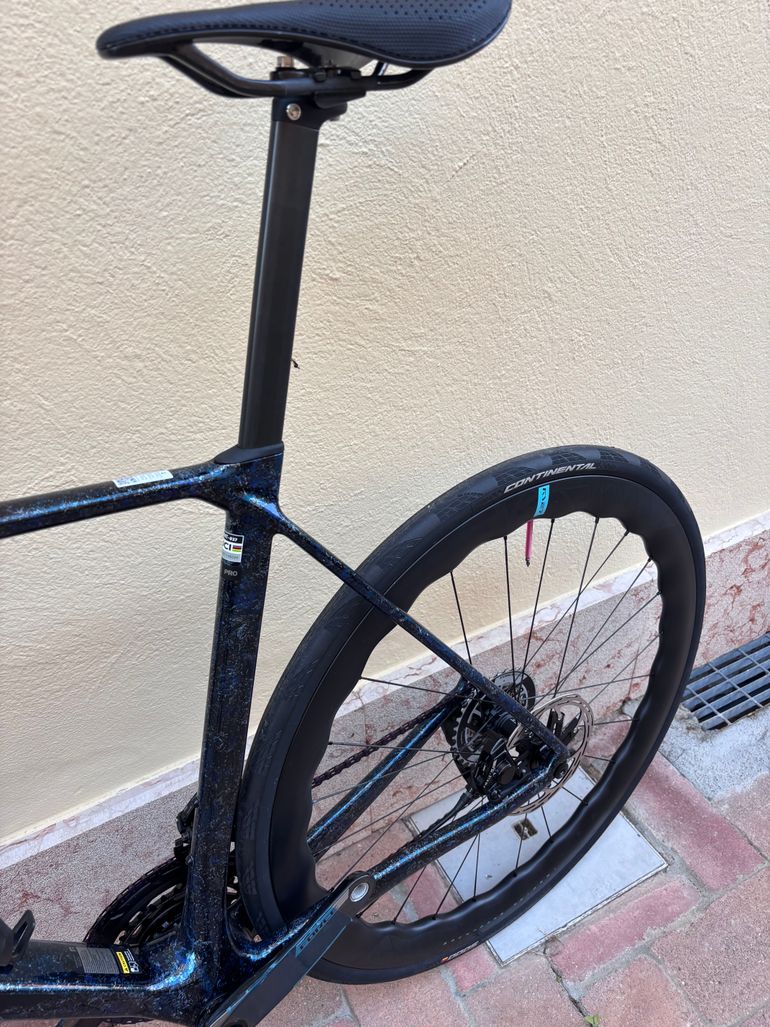 Used Giant TCR Advanced Pro 0 2026 2026 Road & Gravel, Black — image 10 of 11