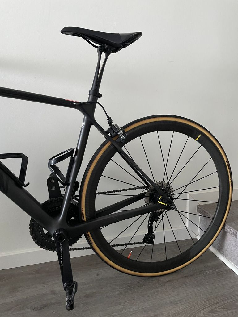 Used Canyon Endurace CF 8.0 Di2 2019 2019 Road & Gravel, Black — image 23 of 26