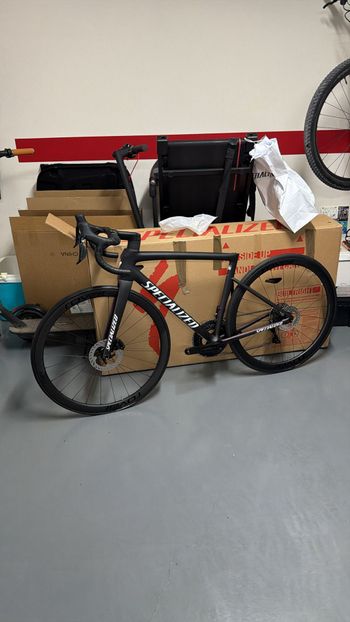 Used Specialized Tarmac SL8 Comp - Shimano 105 Di2 2026 2026 Road & Gravel, Black — image 3 of 3