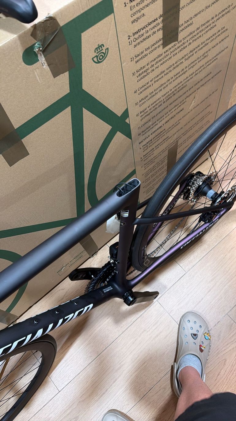 Used Specialized Tarmac SL8 Comp - Shimano 105 Di2 2026 2026 Road & Gravel, Black — image 2 of 3