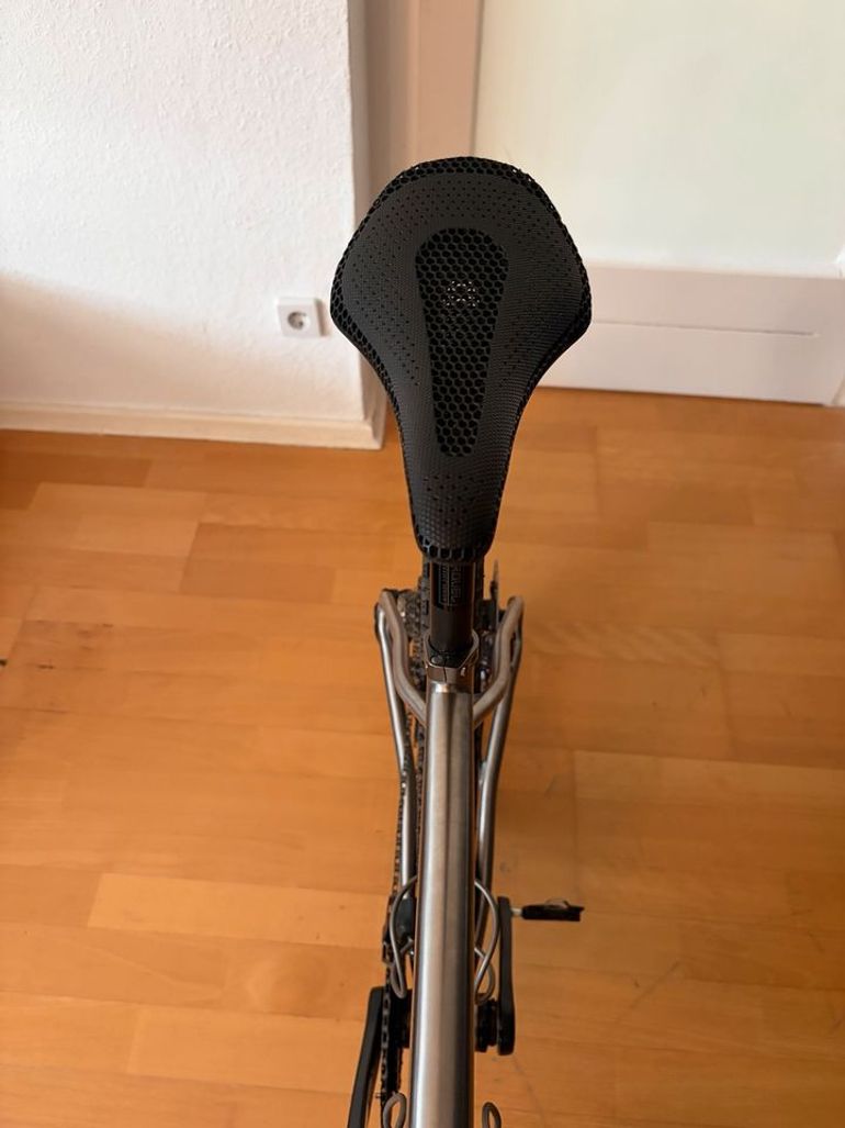 Used Custom Waltly Titanium Gravel Bike - Shimano Ultegra/GRX Di2 12s Custom Titan Waltly Gravel Rad Ultegra GRX Di2 12s 2025 Road & Gravel, Light Gray — image 3 of 11