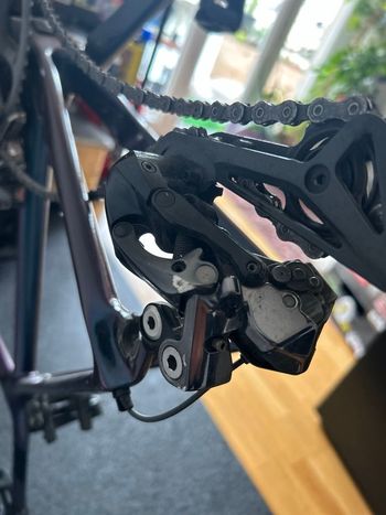 Used Giant Tcr Shimano Dura Ace Di2 2019 Road & Gravel — image 7 of 31