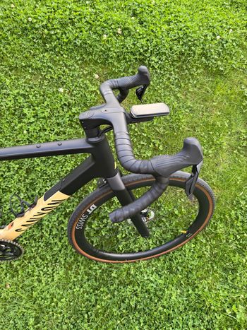 Used Canyon Grail CF SLX 8 Di2 2024 2024 Road & Gravel — image 18 of 18