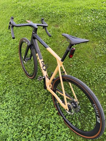 Used Canyon Grail CF SLX 8 Di2 2024 2024 Road & Gravel — image 8 of 18