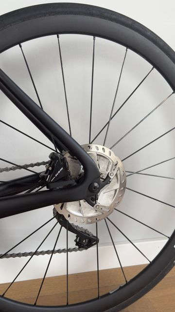 Storck Fascenario.3 Shimano 105 2023 Road & Gravel usato, Nero — immagine 16 di 19