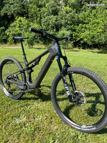 Tweedehands Focus VAM² SL 9.9 2024 2024 Mountainbike — afbeelding 3 van 7