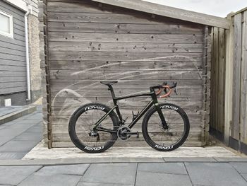 Used Specialized S-Works Tarmac SL7 - SRAM Red eTap AXS 2023 2023 Road & Gravel, Green — image 6 of 10