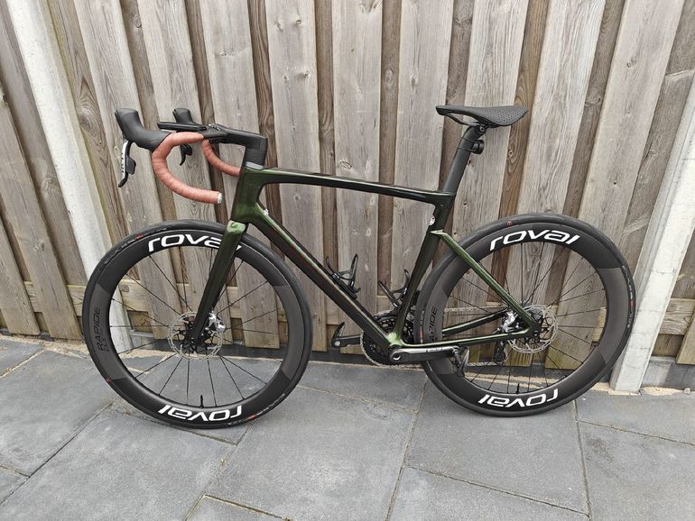Used Specialized S-Works Tarmac SL7 - SRAM Red eTap AXS 2023 2023 Road & Gravel, Green — image 9 of 10
